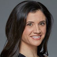 Stephanie Lyons Photo 25