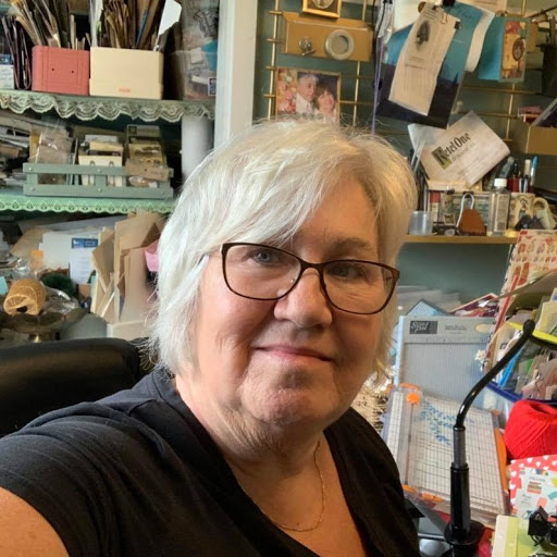 Pauline Clark Photo 40