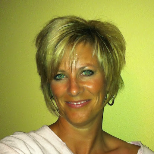 Kristi Anderson Photo 24