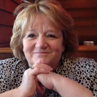 Linda Larson Photo 13