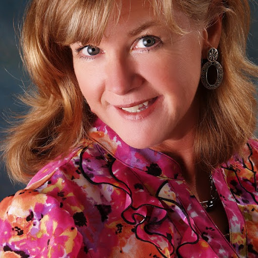 Laurie Wells Photo 33