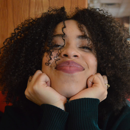 Victoria Ford Photo 28