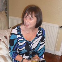 Angela Hamill Photo 3