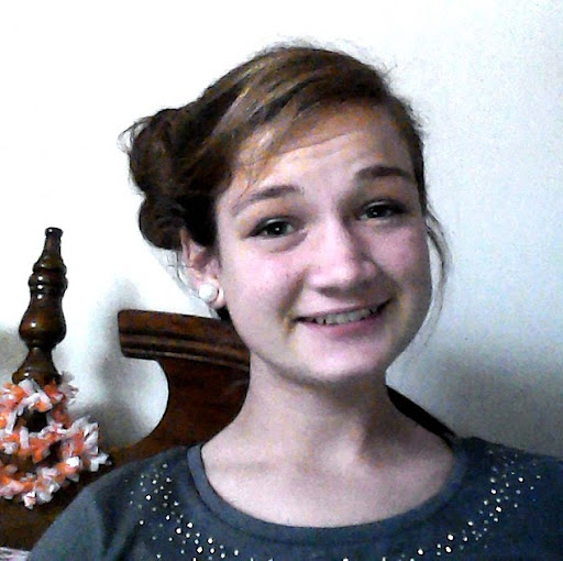 Ashley Tucker Photo 23