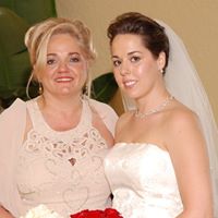 Linda Hardy Photo 18