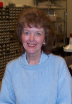 Linda Whittaker Photo 30