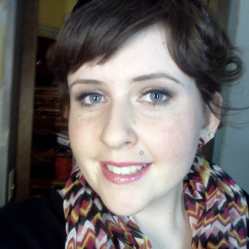 Victoria Foley Photo 10