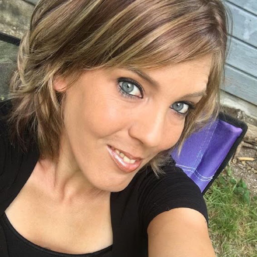 Samantha Laughlin Photo 4