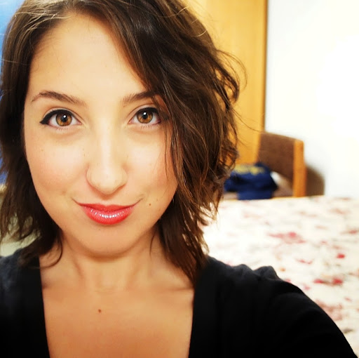 Emily Roman Photo 13