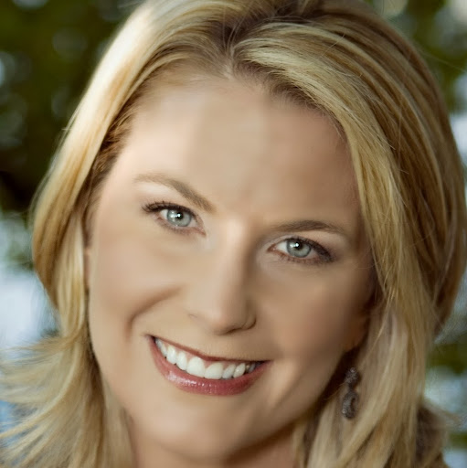 Jennifer Vaughn Photo 43