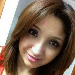 Alma Ruiz Photo 38
