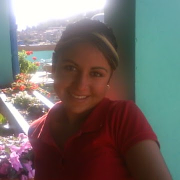 Paola Mejia Photo 15