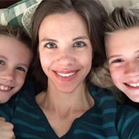 Sarah Lowry Photo 39