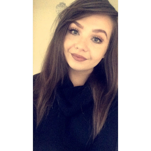 Hannah Maxwell Photo 10