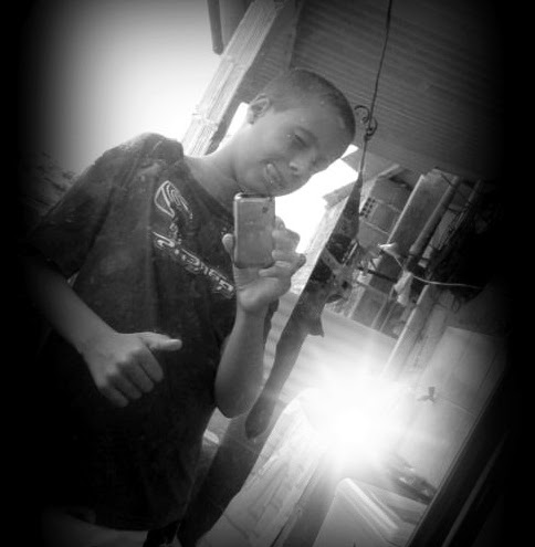 Robert Andrade Photo 21