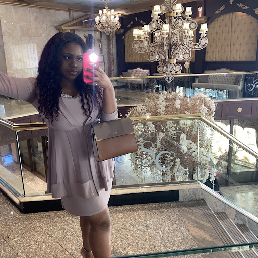 Elizabeth Mckay Photo 21