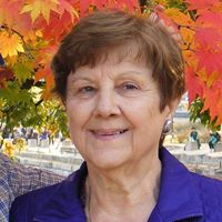 Julia Harmon Photo 9