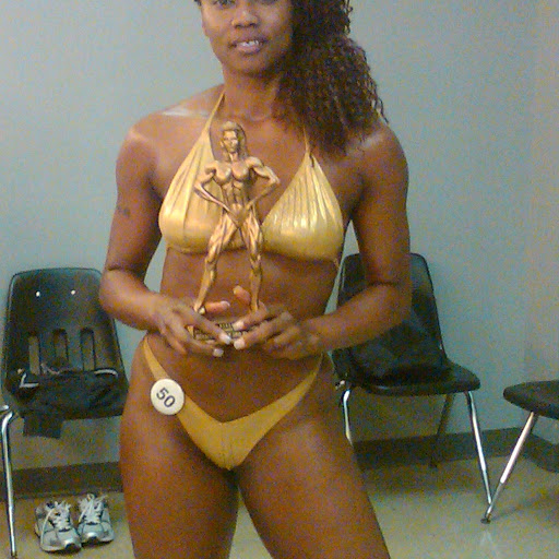 Candace Holt Photo 3