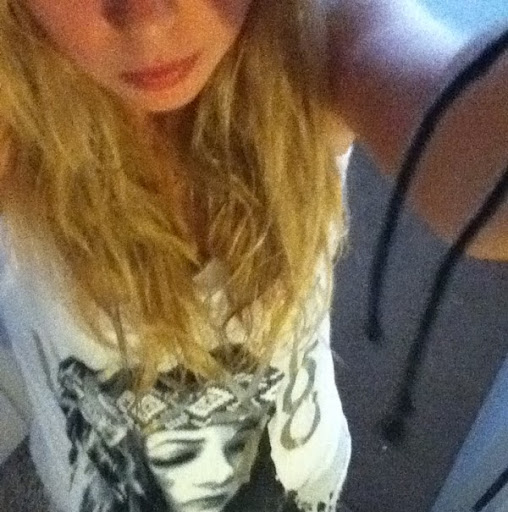 Danielle Fields Photo 18