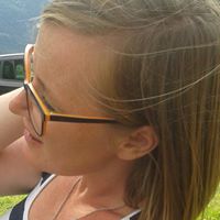 Julia Baumgartner Photo 16