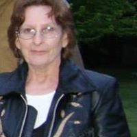 Laurie Graf Photo 13