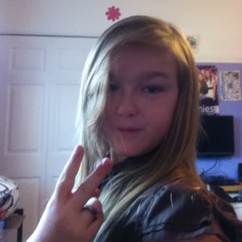 Amy Bergeron Photo 15