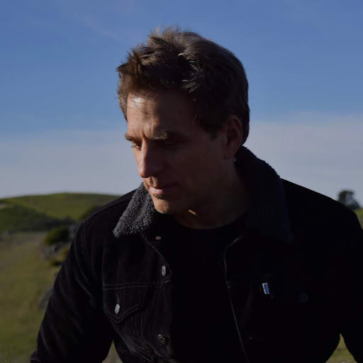 Chris Rossi Photo 30