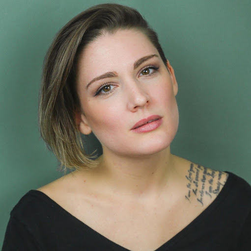 Andrea Schmidt Photo 42