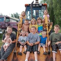 Melanie Friend Photo 19