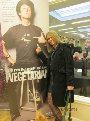 Julie Guillen Photo 5