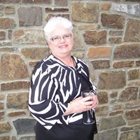 Sandra Lane Photo 20