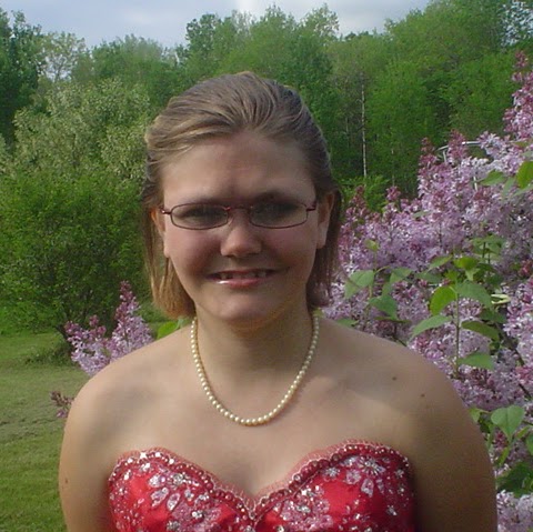 Samantha Richards Photo 8