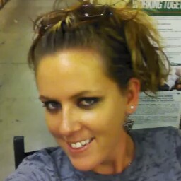 Trisha Henderson Photo 30