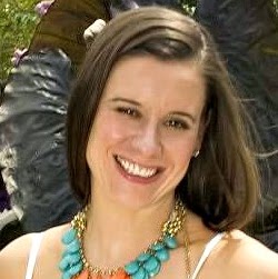 Julia Fincher Photo 13