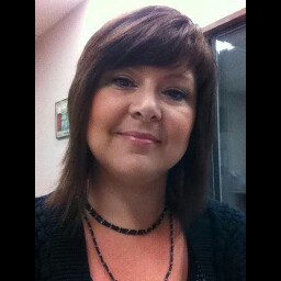 Kelly Pierce Photo 29