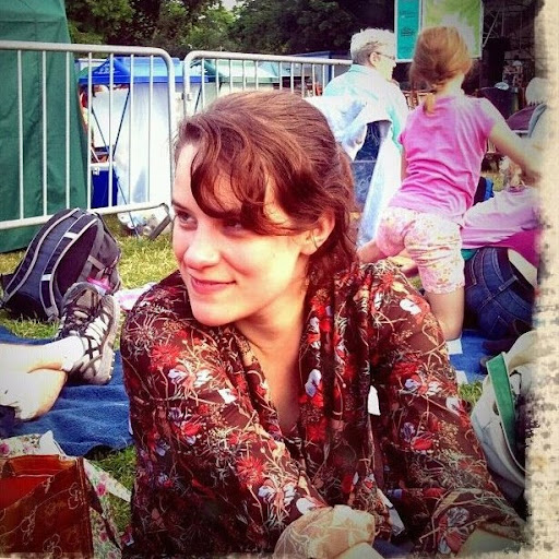 Sara Edwards Photo 8