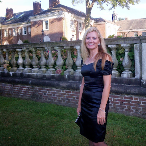 Catherine Barrett Photo 40
