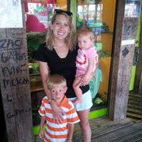 Emily Morris Photo 17