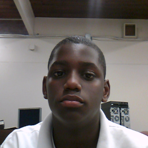 Isaiah Bell Photo 10