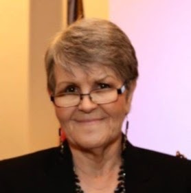 Elaine Johnson Photo 41
