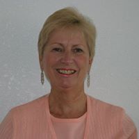 Roberta Riley Photo 9