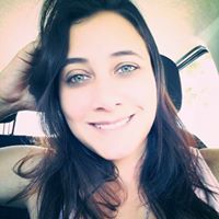 Pamela Costa Photo 40