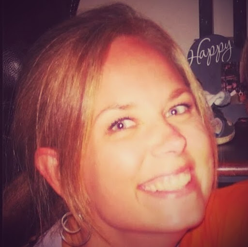 Jennifer Graves Photo 14