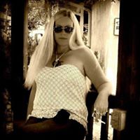 Lisa Dickerson Photo 18