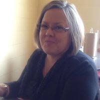 Theresa Benson Photo 15