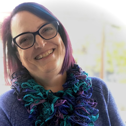 Julie Ewing Photo 36