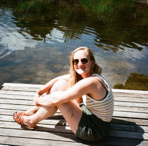 Elizabeth Birch Photo 12