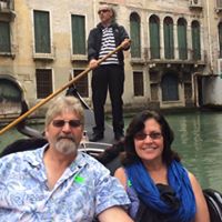 Lorraine Hughes Photo 29