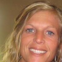 Suzanne Cummins Photo 7