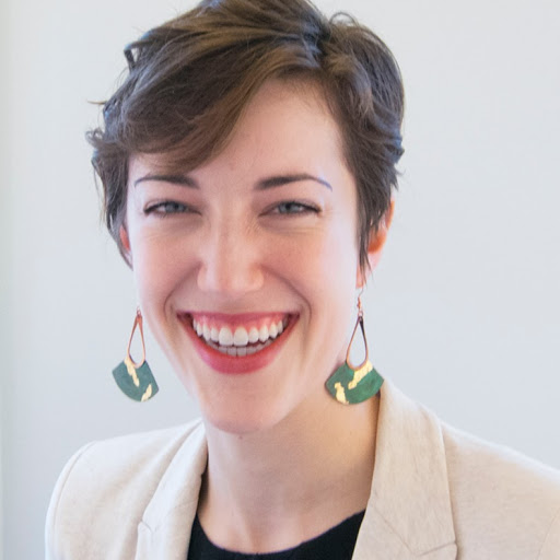 Elizabeth Maloney Photo 43